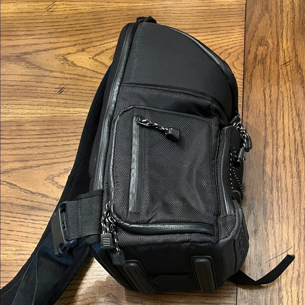 Tenba‎ Shootout Sling Small Backpack